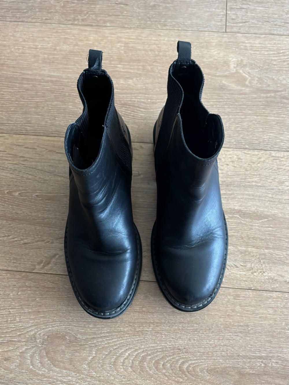 Naturalizer Waterproof Chelsea Boot - Picture 4 of 6